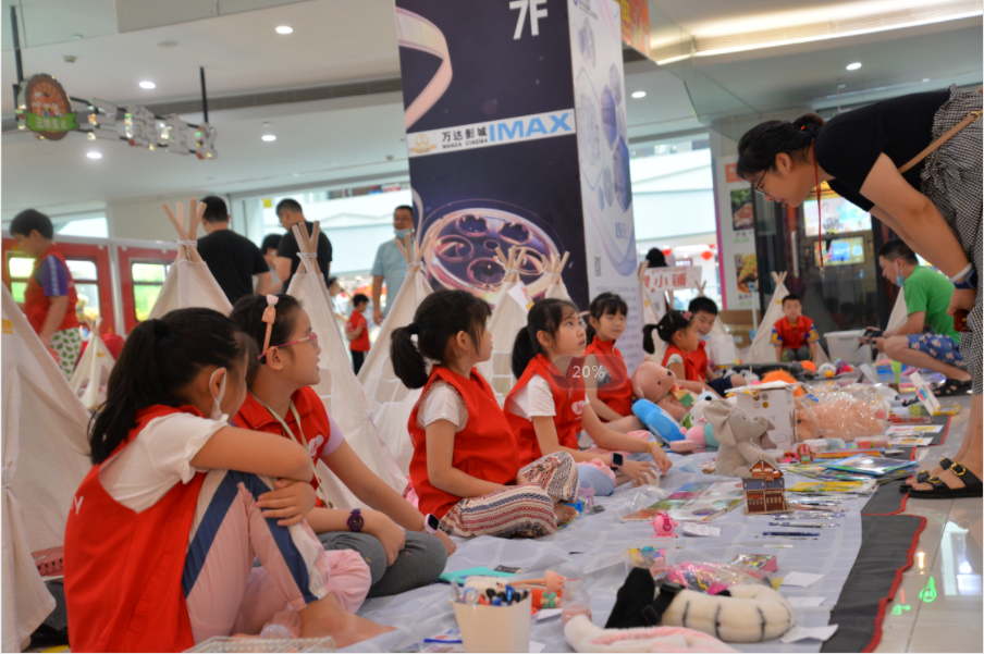 ˮ�������ǽ��ٶ������˶�Բ���ٰ�